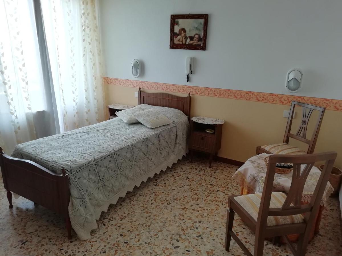 Albergo La Torre Radicofani Extérieur photo